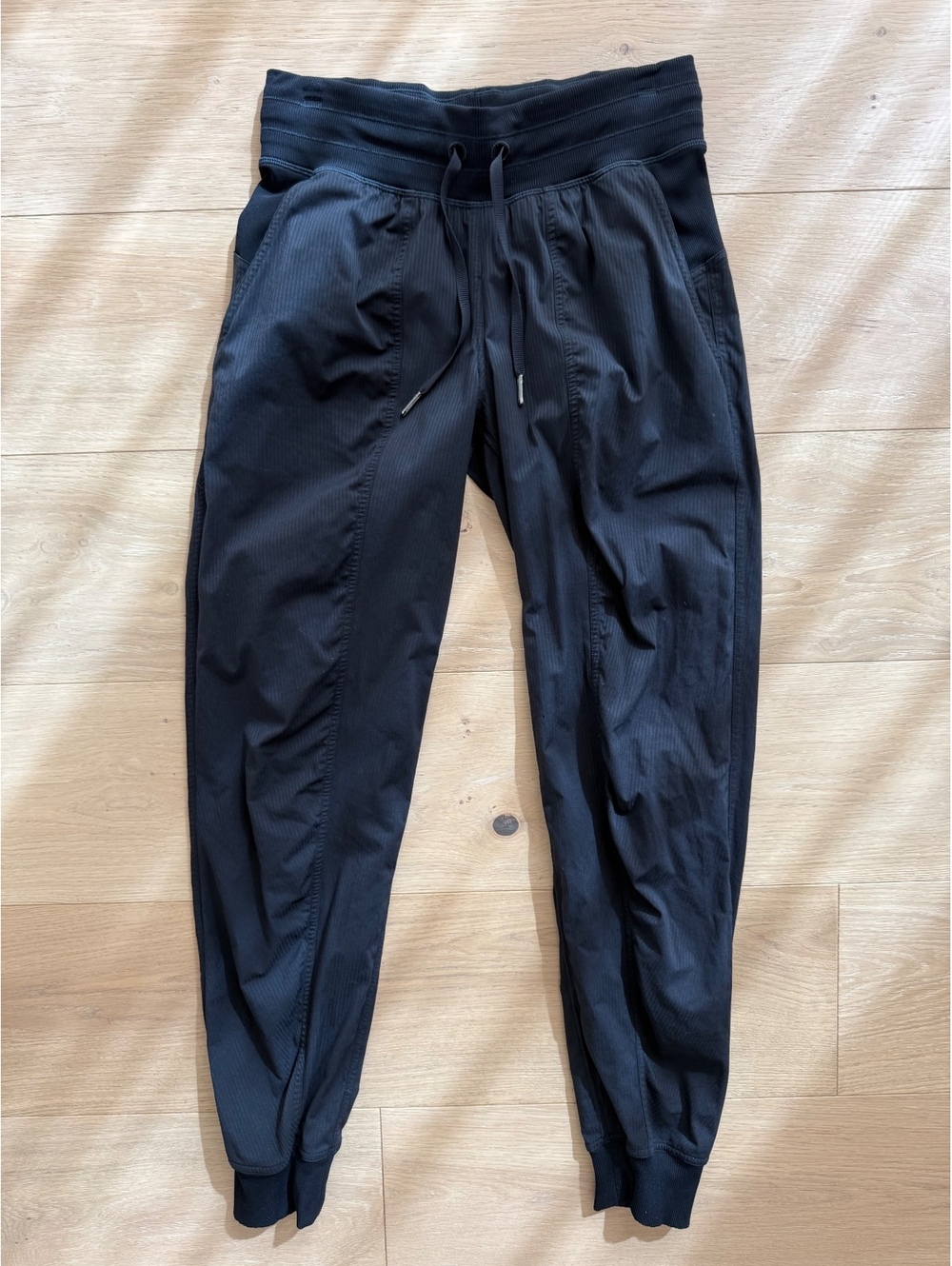 Lululemon Dance Studio Mid Rise Jogger Black Size 4 28” Inseam